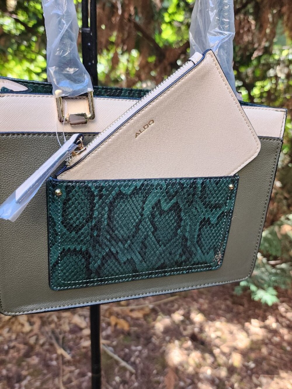 👜 NWT 👜 Aldo structured satchel Tri-color Green, Cream